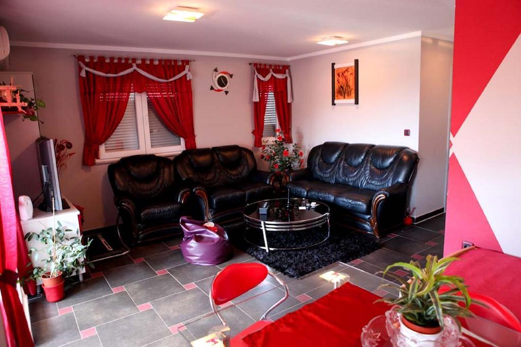 Apartments Saric Pula Ngoại thất bức ảnh