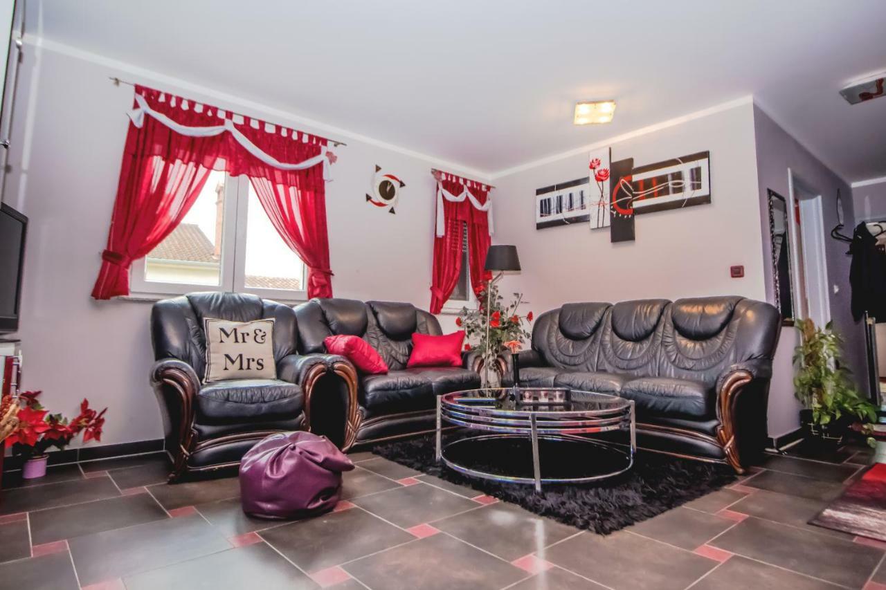 Apartments Saric Pula Ngoại thất bức ảnh