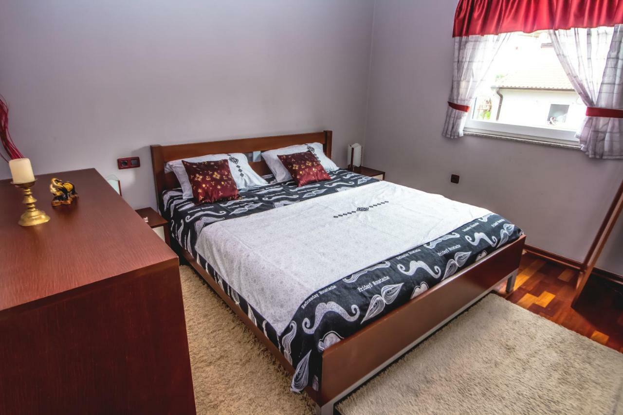 Apartments Saric Pula Ngoại thất bức ảnh