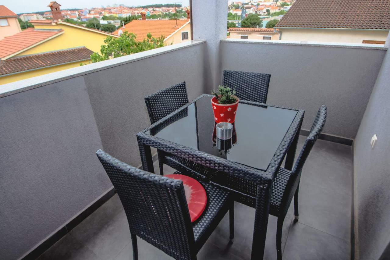 Apartments Saric Pula Ngoại thất bức ảnh