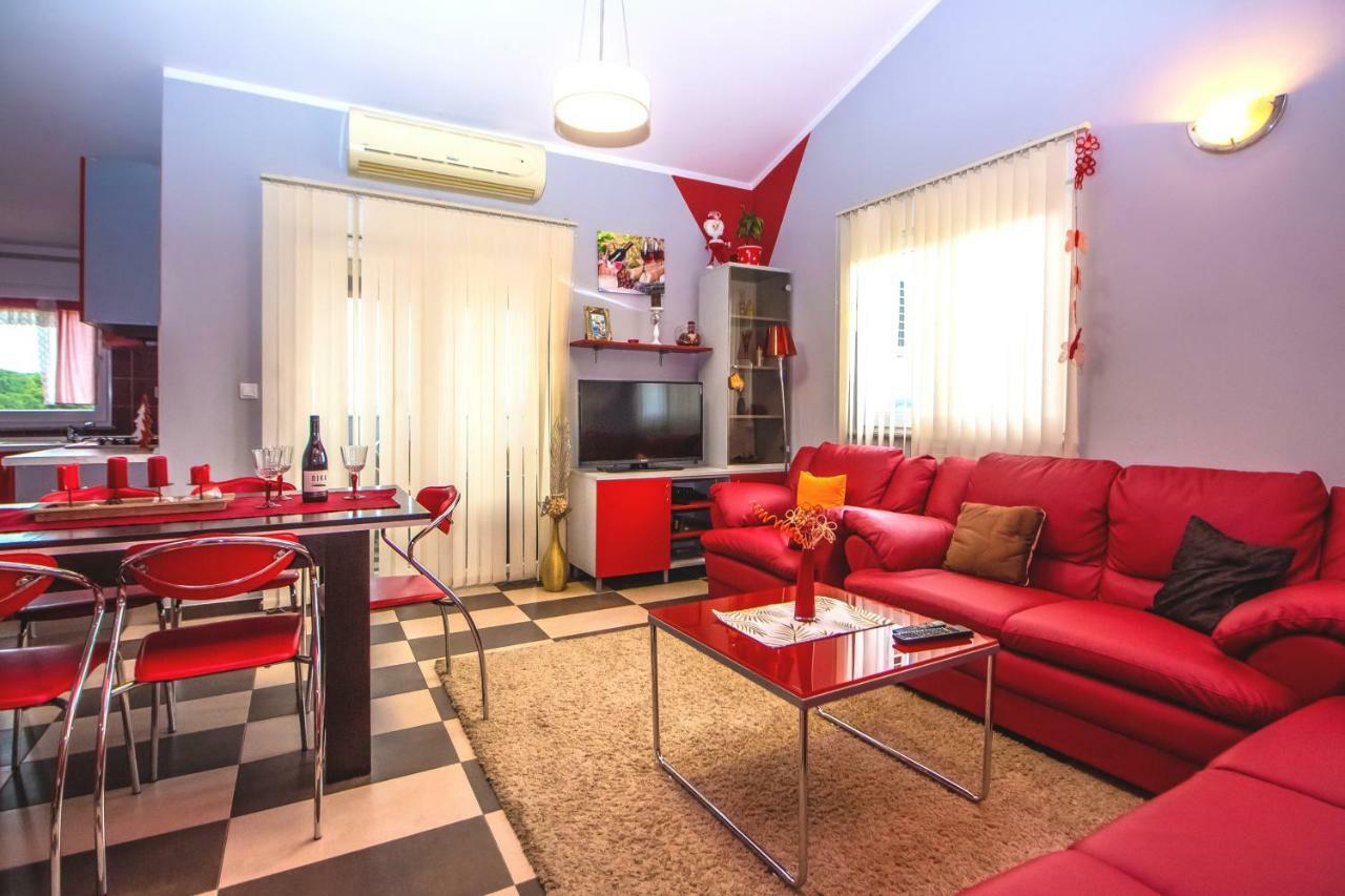 Apartments Saric Pula Ngoại thất bức ảnh