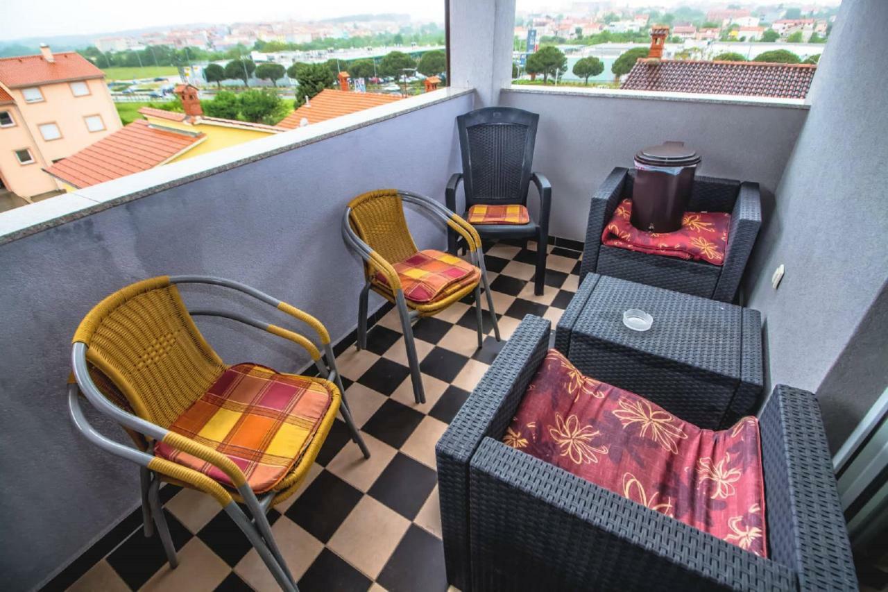 Apartments Saric Pula Ngoại thất bức ảnh