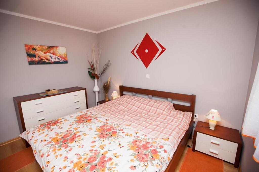 Apartments Saric Pula Ngoại thất bức ảnh