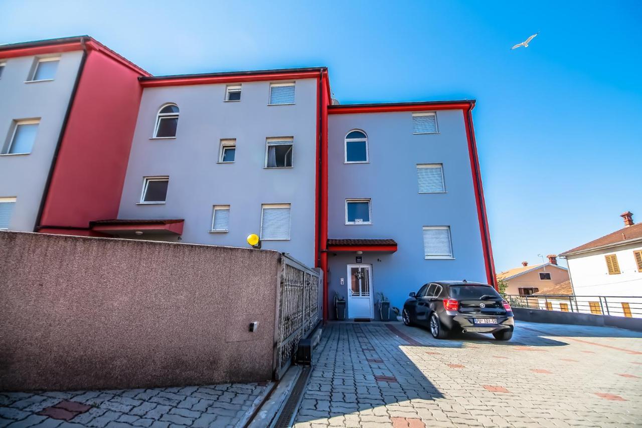 Apartments Saric Pula Ngoại thất bức ảnh
