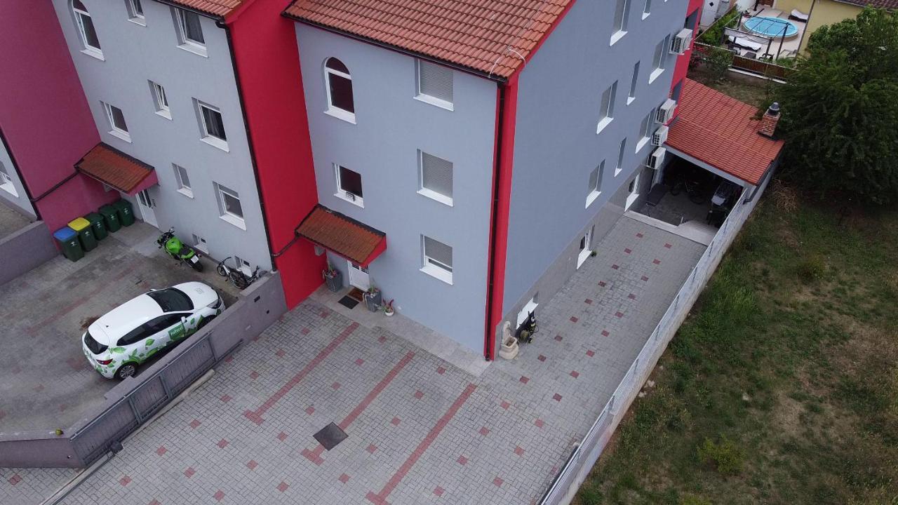 Apartments Saric Pula Ngoại thất bức ảnh